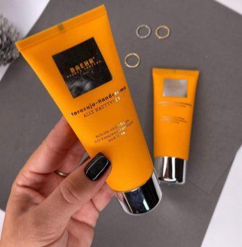 Крем для рук з маслом маракуї та сечовиною (MARACUJA-HANDCREME), 75 мл 345 фото